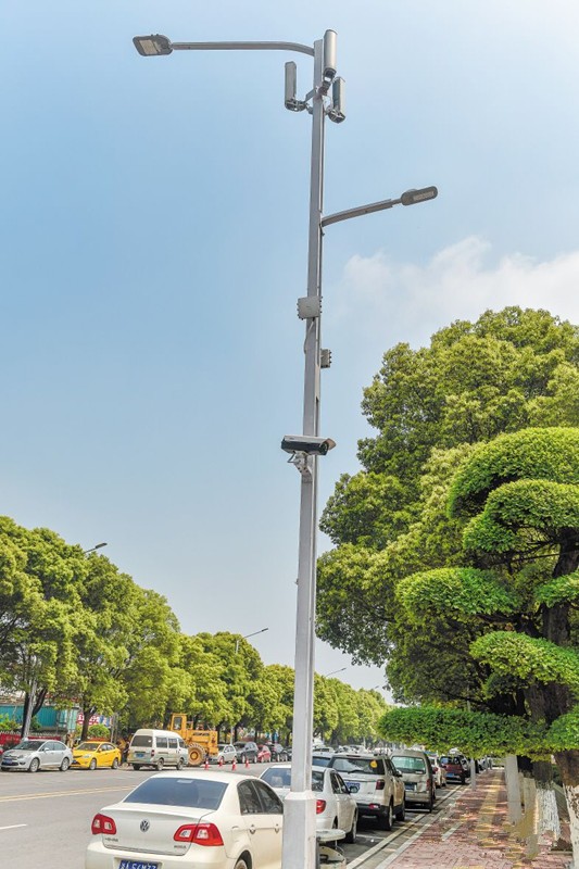 湖南(nan)首條“智(zhi)慧炤明路”亮相長(zhang)沙隆(long)平高科(ke)技園